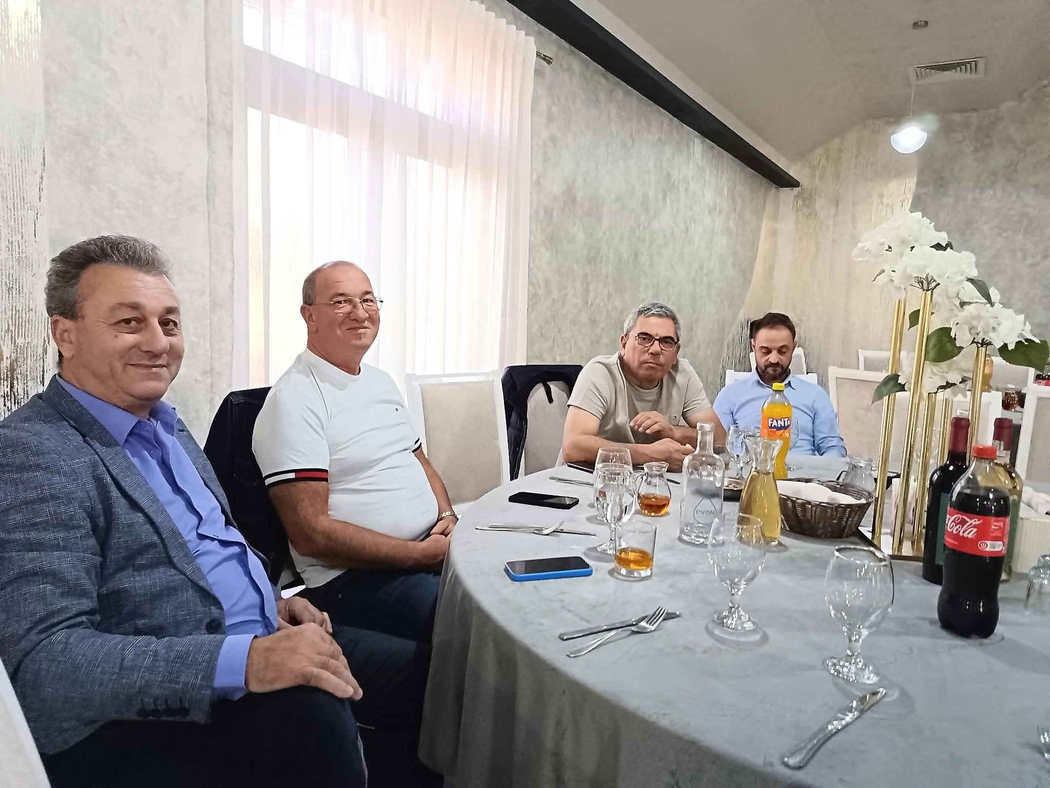Nu doar politică! Aici se vorbește despre cine construiește Aradul — fotografia 10 din 19