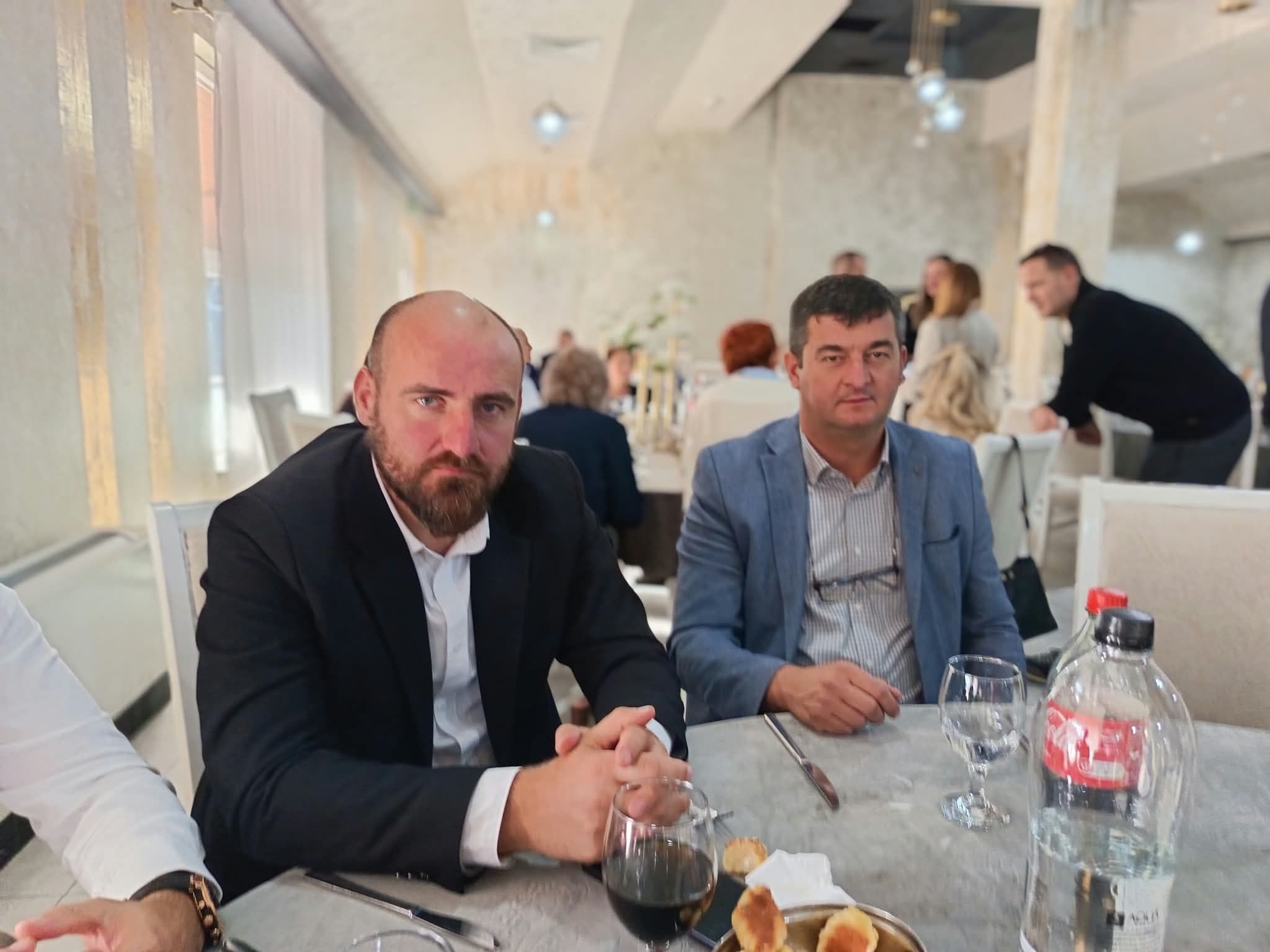 Nu doar politică! Aici se vorbește despre cine construiește Aradul — fotografia 19 din 19