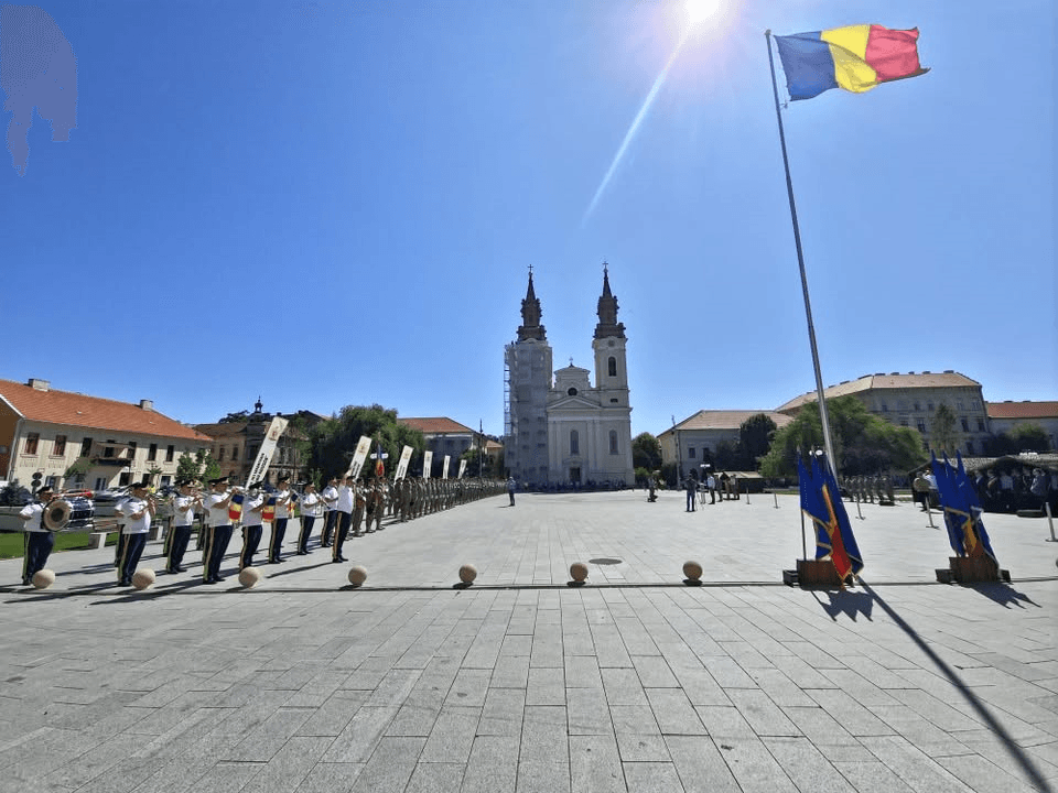 Ziua Imnului Național, sărbătorită la Arad: Ceremonial militar și religios în Piața Catedralei