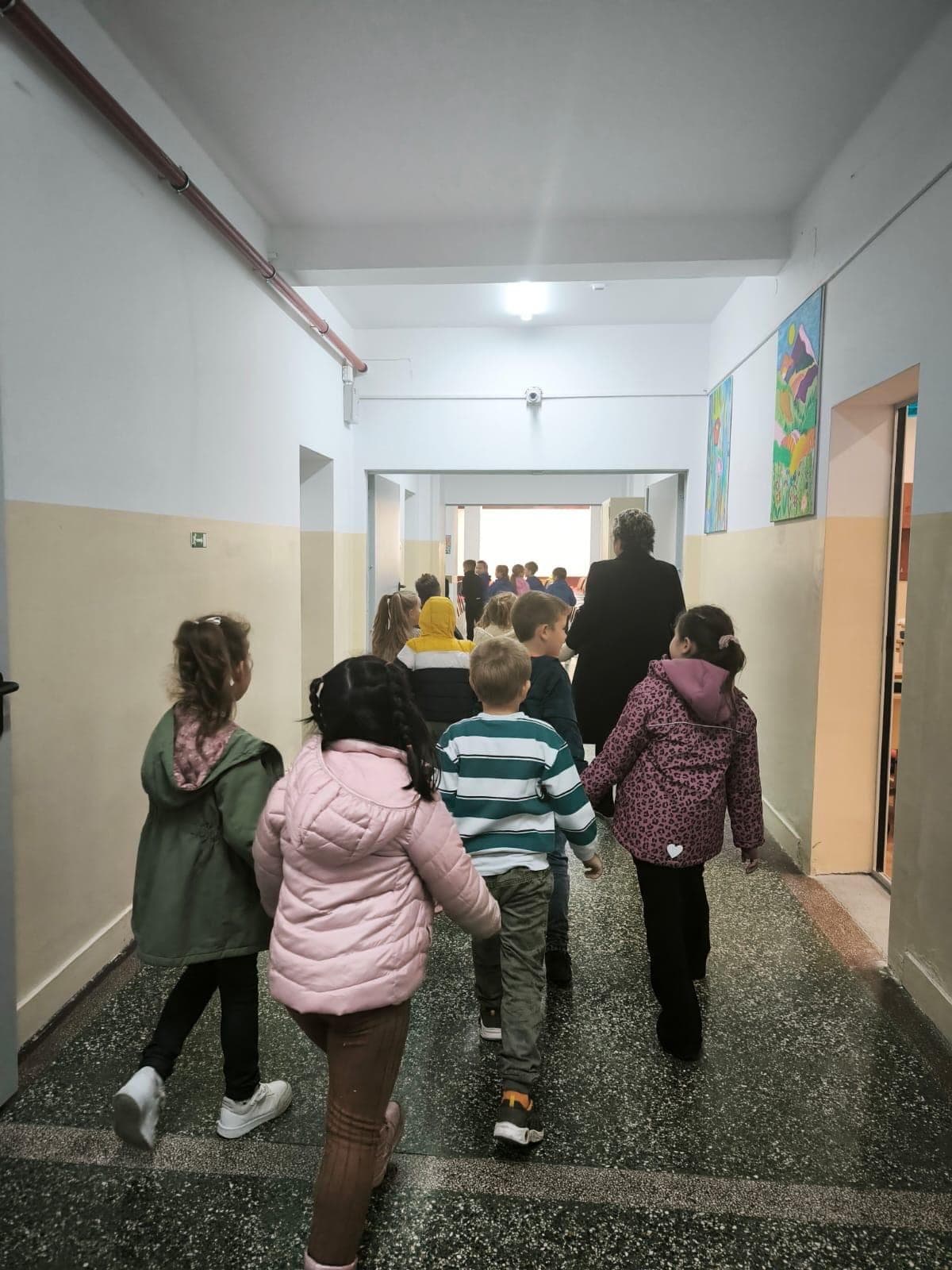 Siguranța pe primul loc! Cum au marcat pompierii arădeni Ziua Informării Preventive și a Reducerii Riscului de Dezastre — fotografia 1 din 2