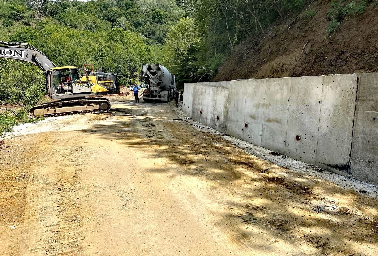 Imagini noi de pe unul dintre cele mai spectaculoase șantiere rutiere din județul Arad, Drumul Regelui — fotografia 1 din 4