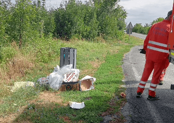 Sport național de vară: Aruncatul cu PET-ul la container și concediul cu canapeaua în bagaj