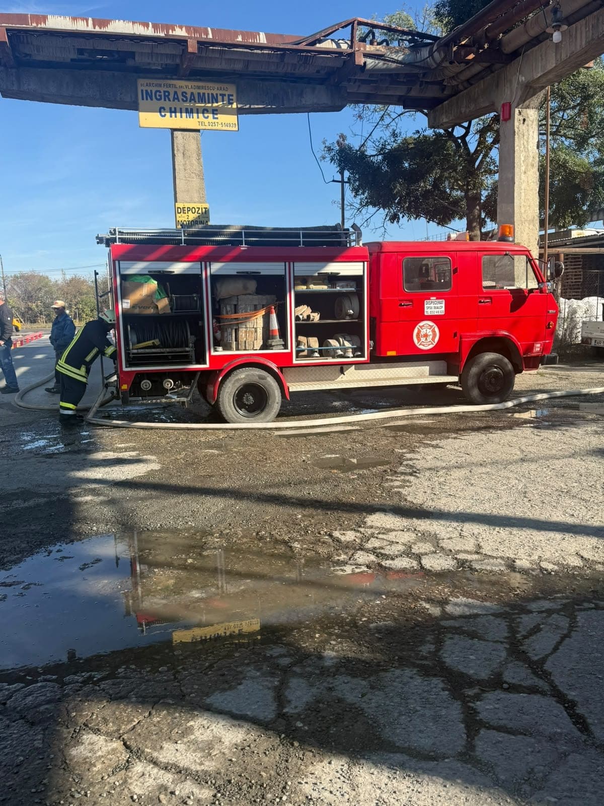 Incendiu la o casă din Arad și zeci de urgențe medicale: Pompierii militari au intervenit în 86 de cazuri în weekend