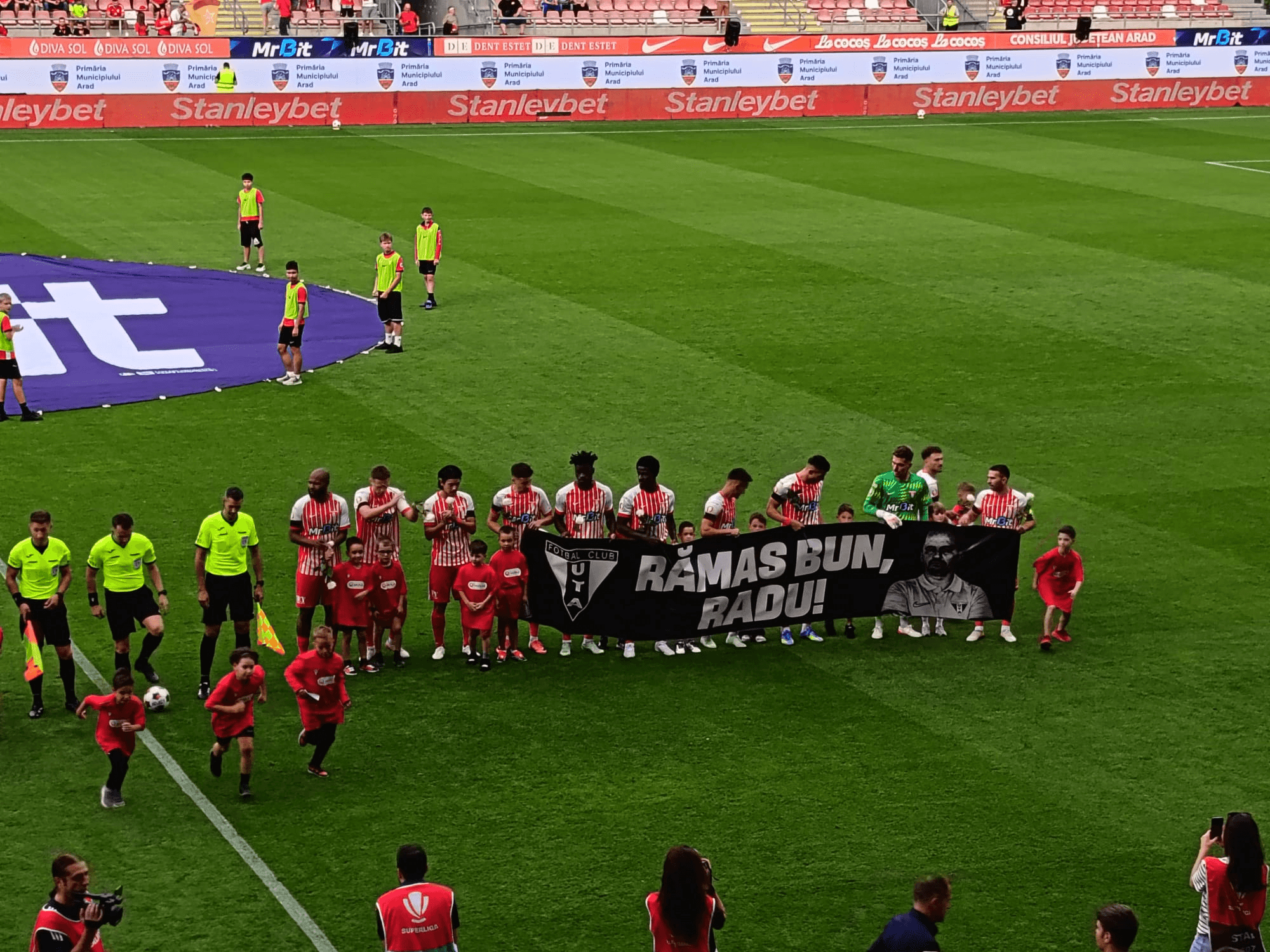 Egal scos din traistă în minutul 94! UTA păcălește Oțelul cu 2-2, dar Gorcea și defensiva au fost în „zi de repaus”
